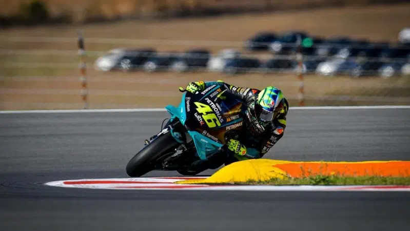 MotoGP 2021. Il GP di Algarve a Portimao. Valentino Rossi: "Pecco? Deve solo scegliere la gomma giusta"