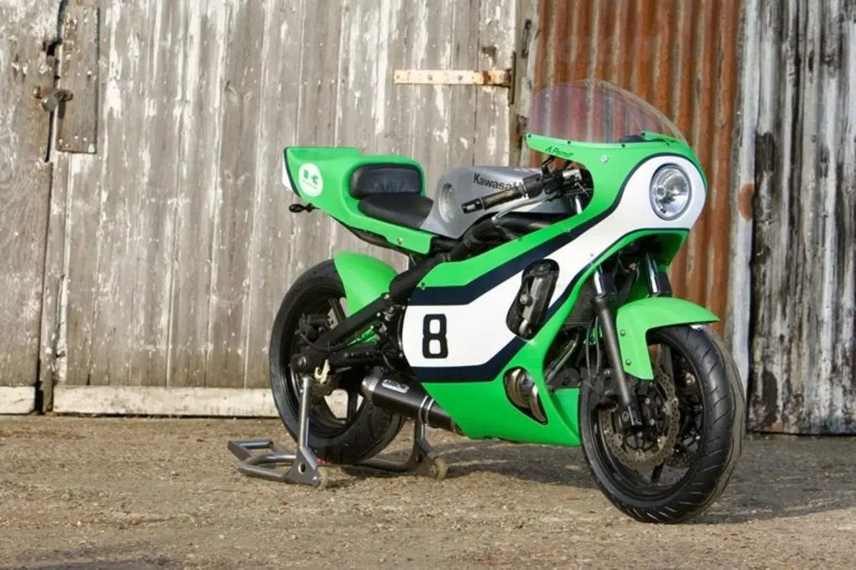 Spirit of the 70s Kawasaki ER-6 Supertwin