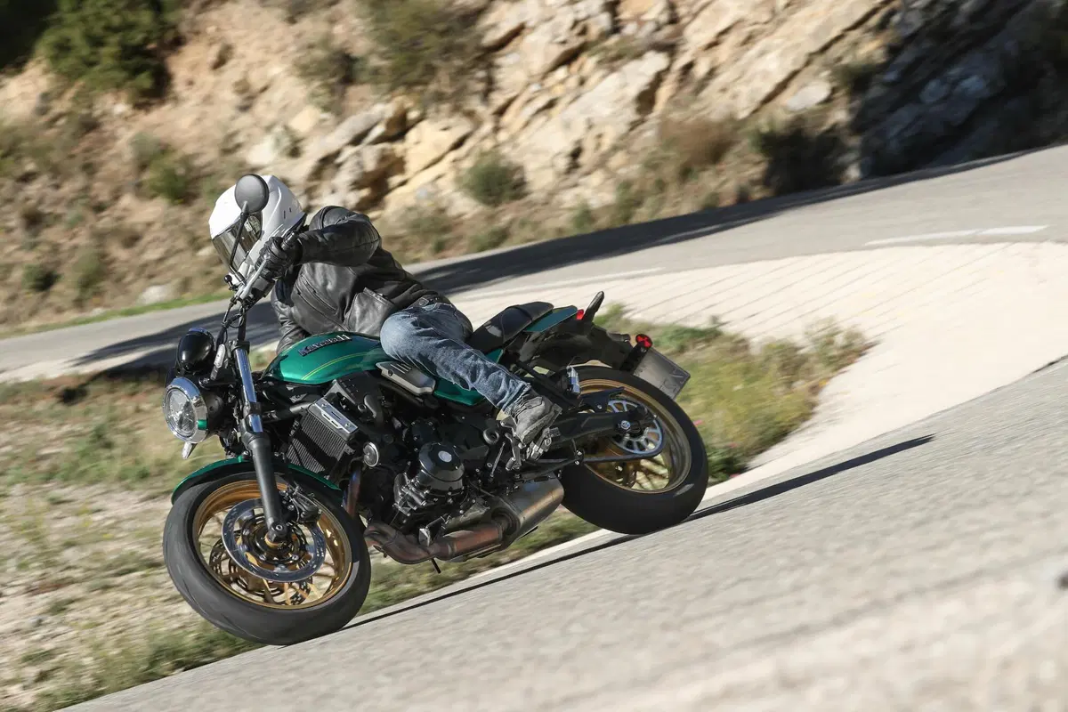 Kawasaki Z650RS TEST