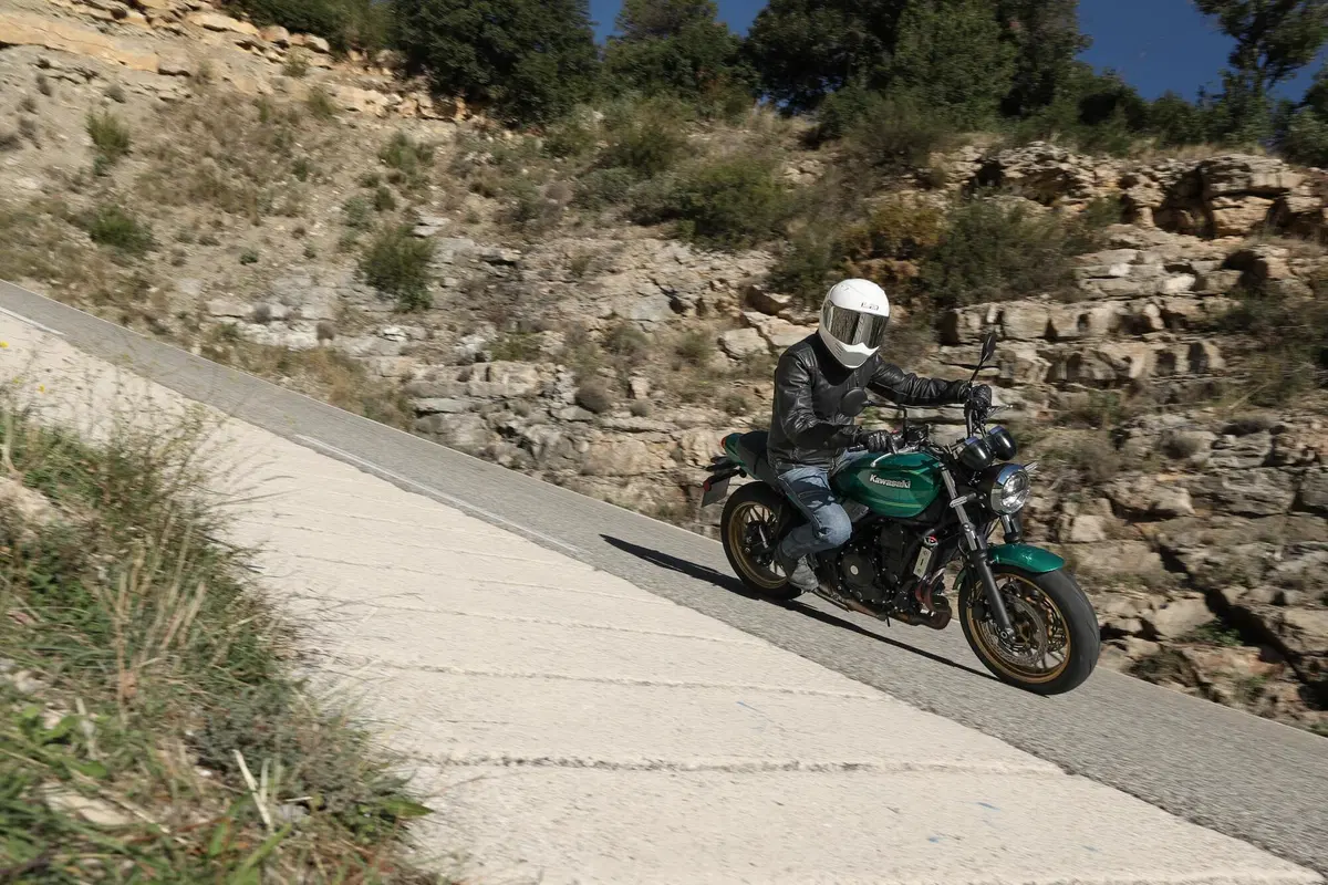 Kawasaki Z650RS TEST (6)