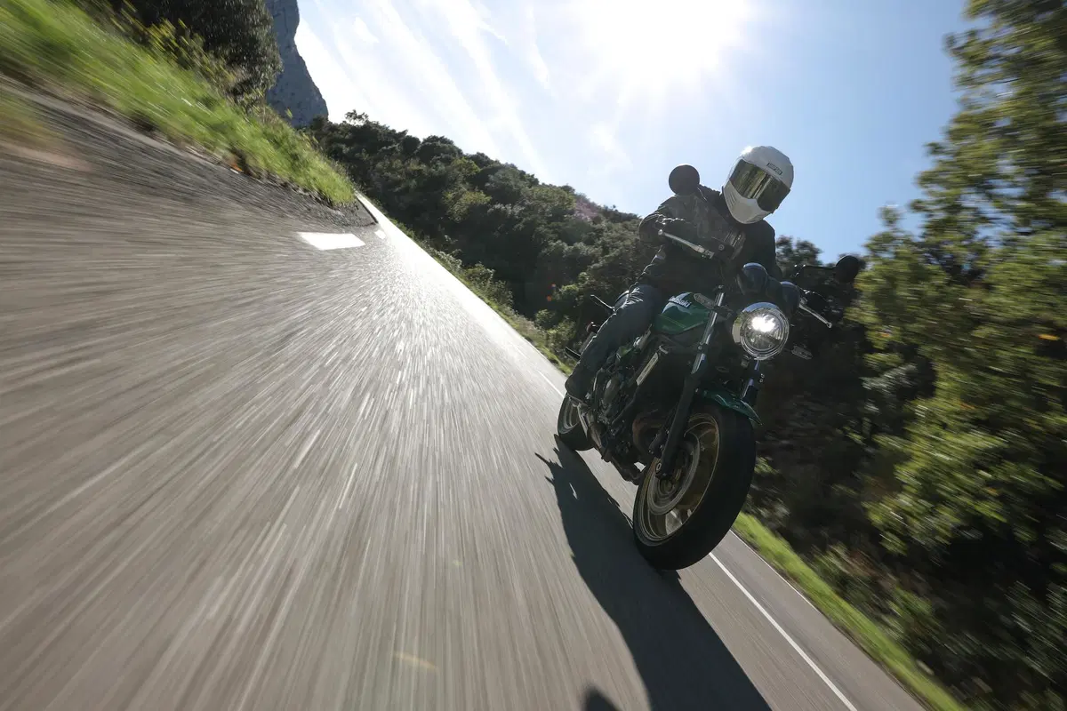 Kawasaki Z650RS TEST (16)