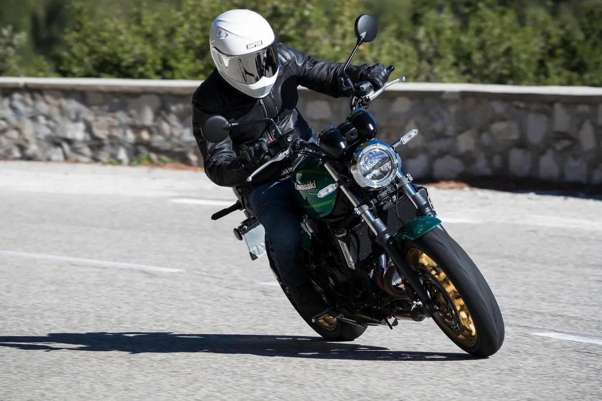 Kawasaki Z650RS TEST (22)
