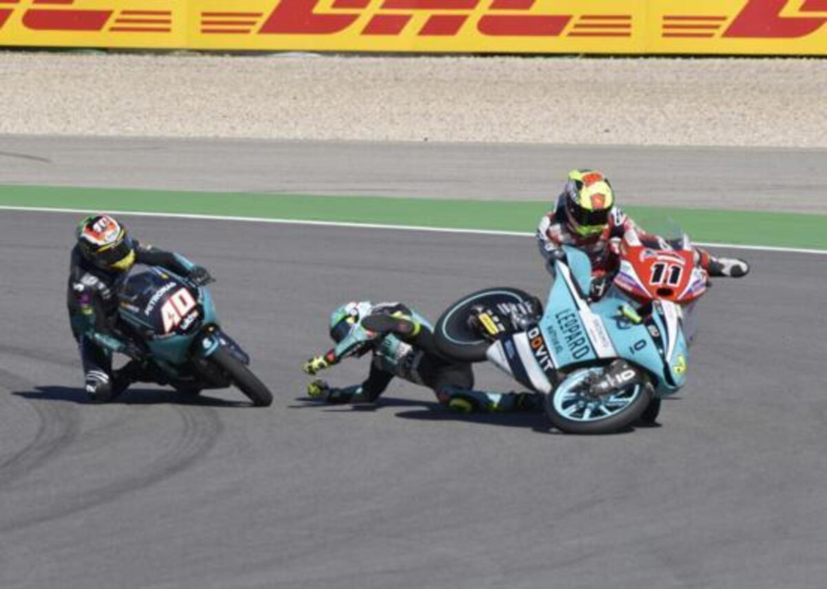 Motogp Il Gp Di Algarve A Portimao Moto Binder Stende Foggia Mondiale Finito Video