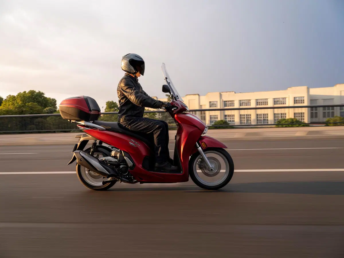  Honda SH 350I 2022. Più veloce e più potente (15)