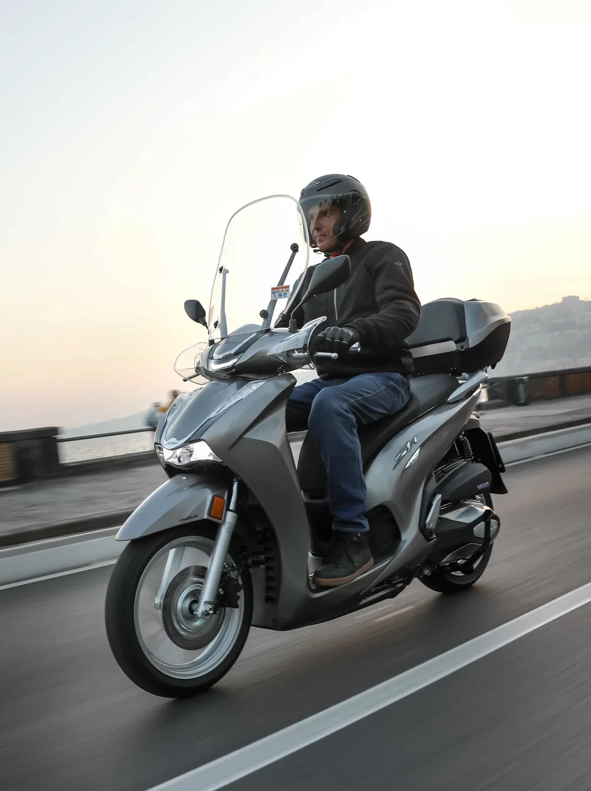  Honda SH 350I 2022. Più veloce e più potente (28)