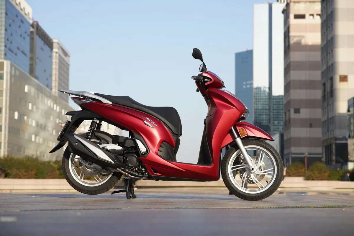  Honda SH 350I 2022. Più veloce e più potente (42)