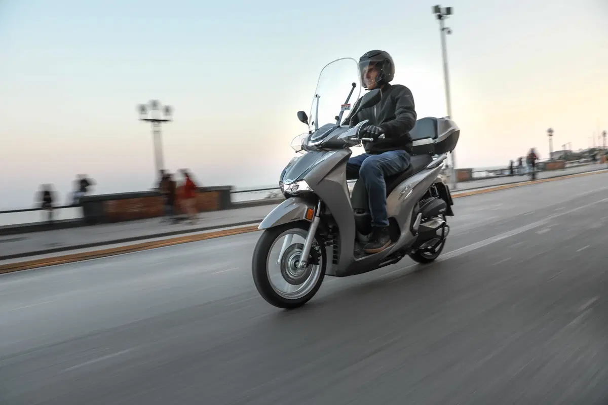  Honda SH 350I 2022. Più veloce e più potente (71)