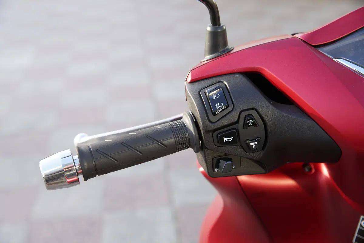  Honda SH 350I 2022. Più veloce e più potente (77)