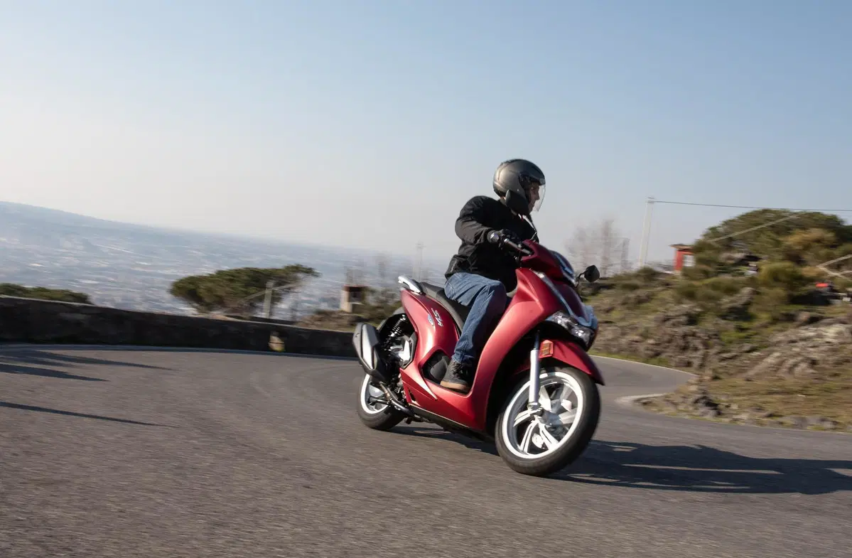  Honda SH 350I 2022. Più veloce e più potente (78)