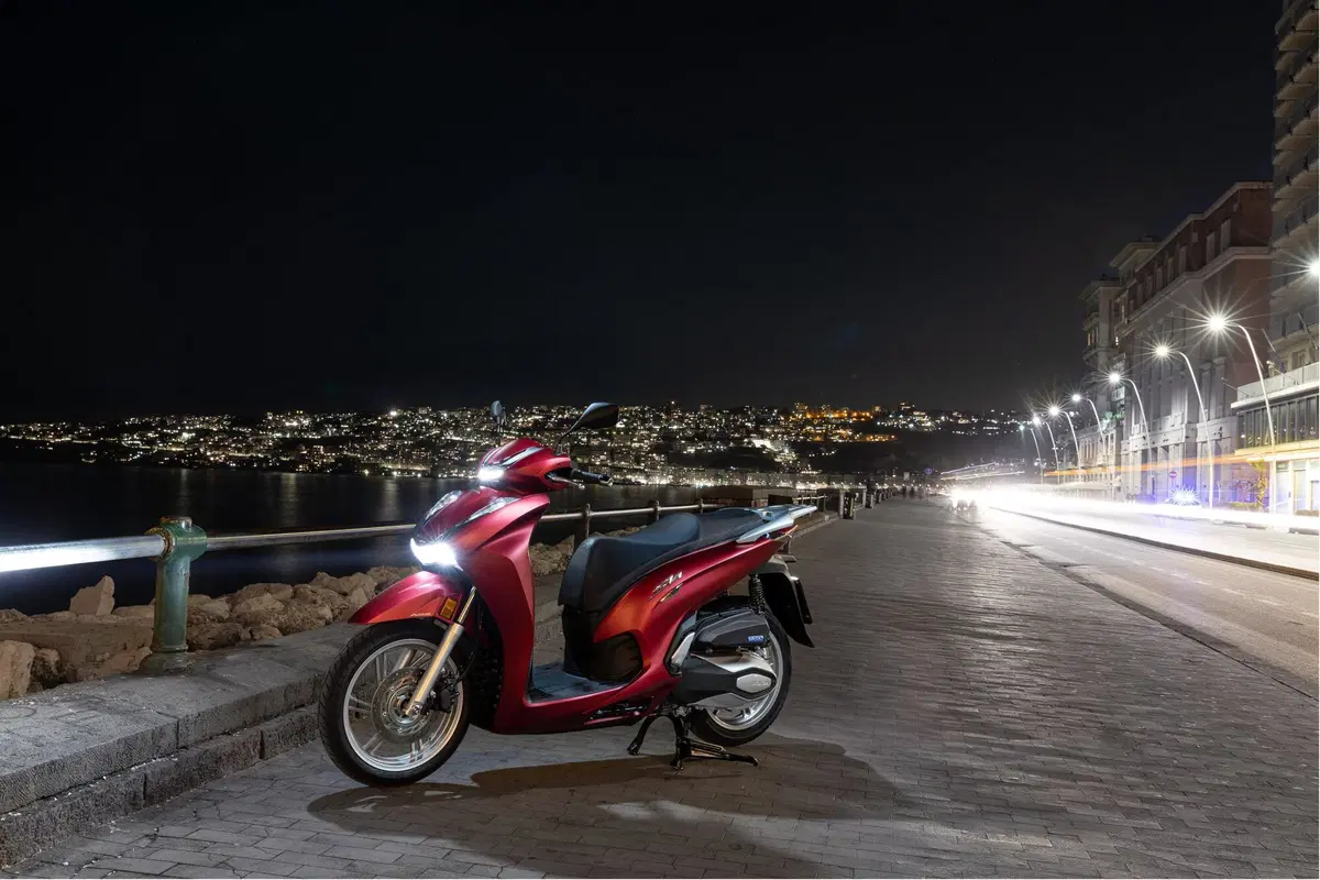  Honda SH 350I 2022. Più veloce e più potente (92)