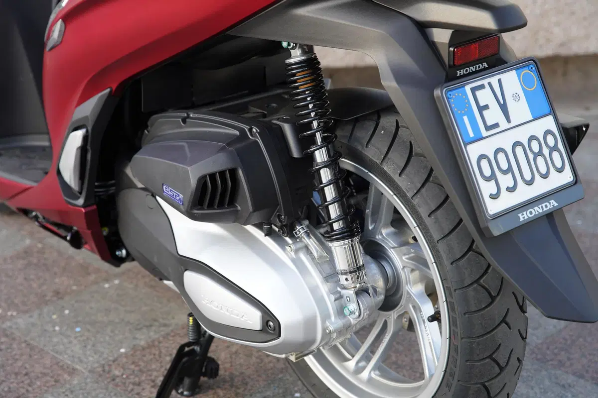  Honda SH 350I 2022. Più veloce e più potente (95)