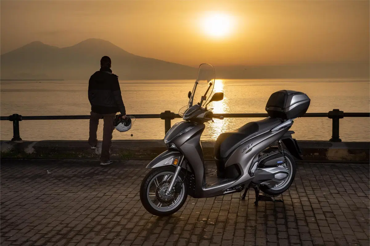  Honda SH 350I 2022. Più veloce e più potente (101)