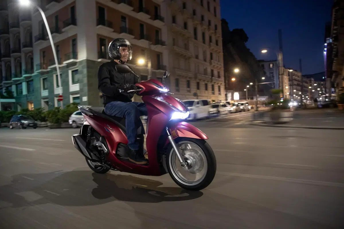  Honda SH 350I 2022. Più veloce e più potente (111)