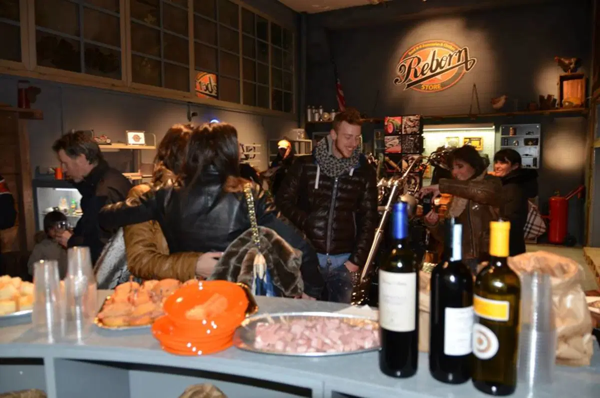 Reborn: lo store di accessori e abbigliamento usati H-D (3)