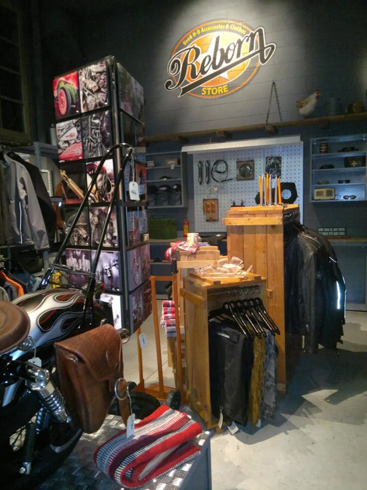 Reborn: lo store di accessori e abbigliamento usati H-D (10)