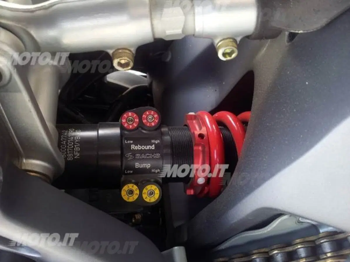 Le Belle di Moto.it: MV Agusta F4 1078 312RR CC (4)