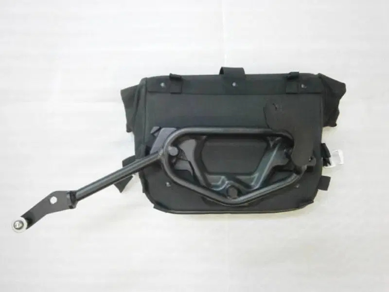 BORSA SW-MOTEC lat.dx. per V7III Sw-Motech (3)