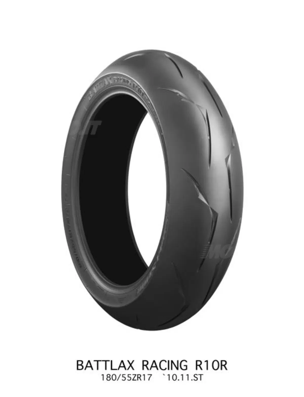 Bridgestone presenta quattro nuovi pneumatici moto (2)