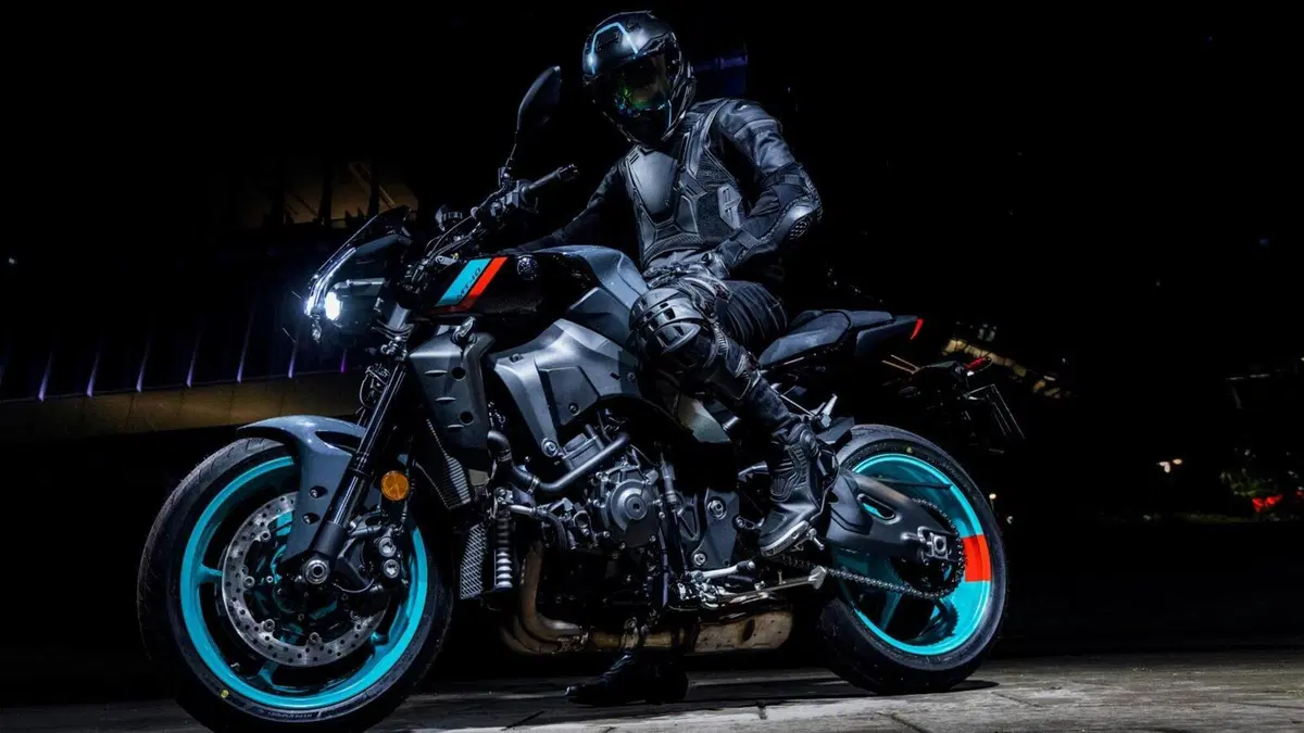Yamaha MT-10 2022: dati e foto (10)