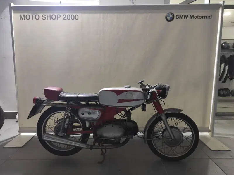 Motobi 125