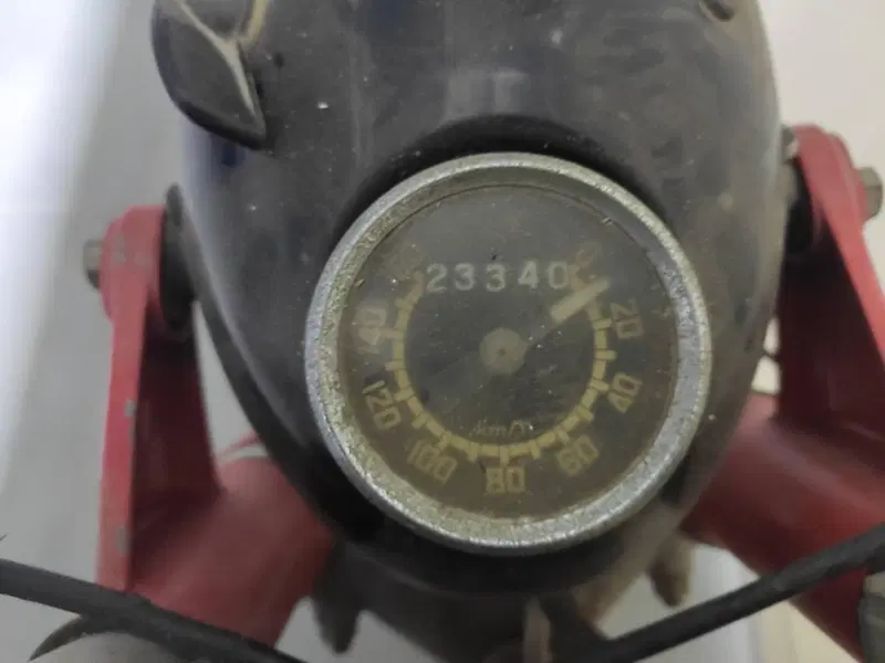 Motobi 125 (2)