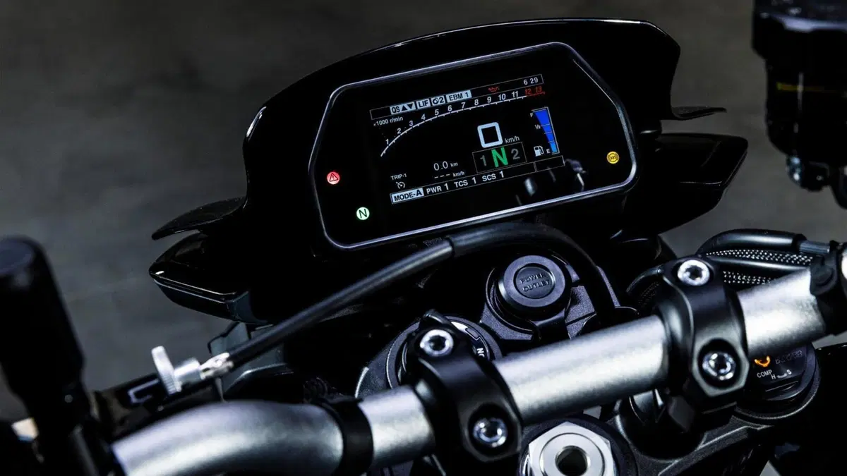 Yamaha MT-10 2022: dati e foto
