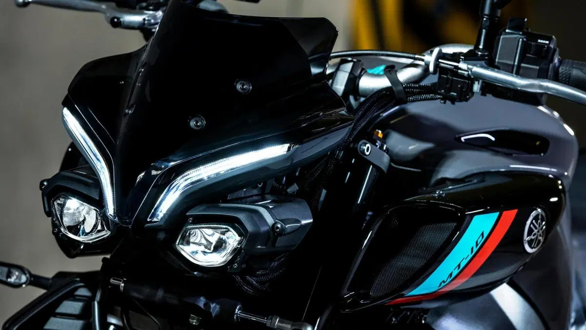 Yamaha MT-10 2022: dati e foto (8)