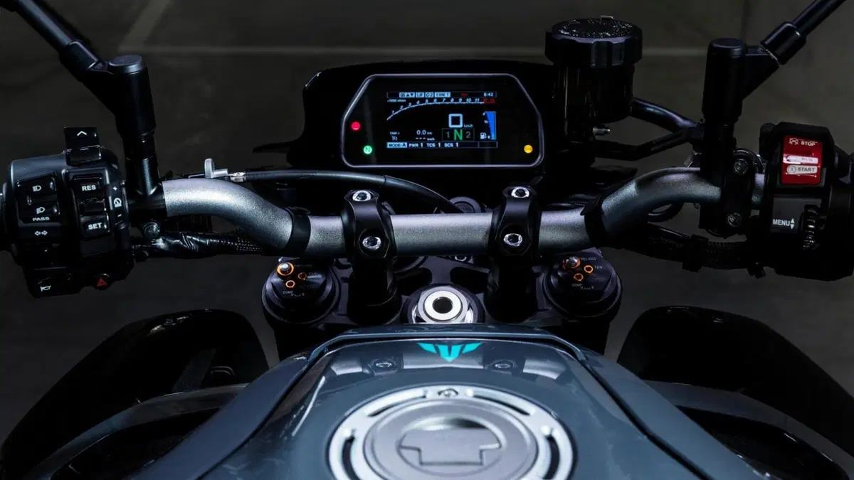 Yamaha MT-10 2022: dati e foto (11)