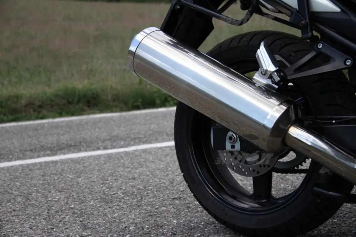 Suzuki V-Strom vs Bandit S (55)