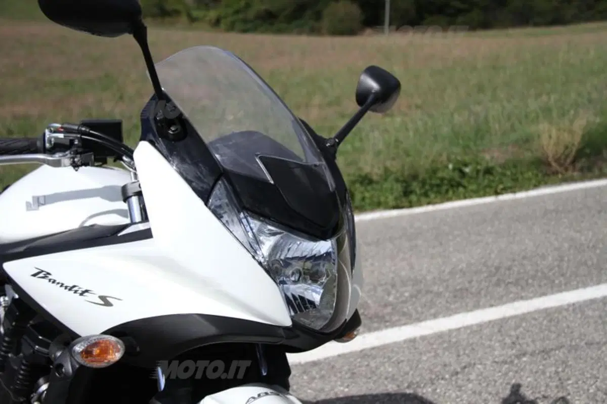 Suzuki V-Strom vs Bandit S (62)