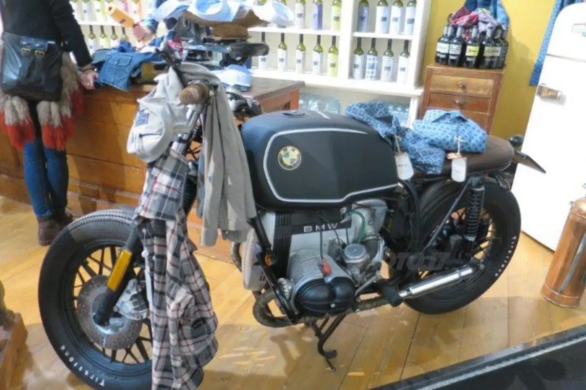 Moto ancora in passerella al Pitti Uomo di Firenze (7)