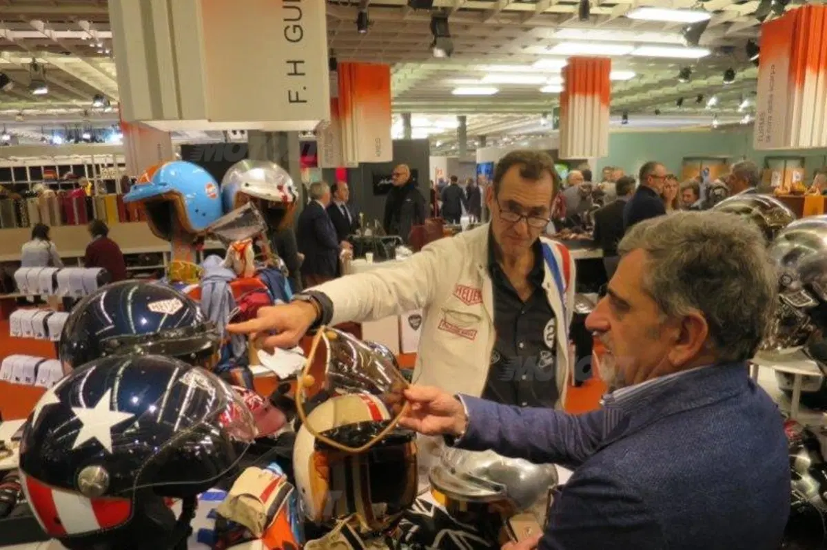 Moto ancora in passerella al Pitti Uomo di Firenze (11)