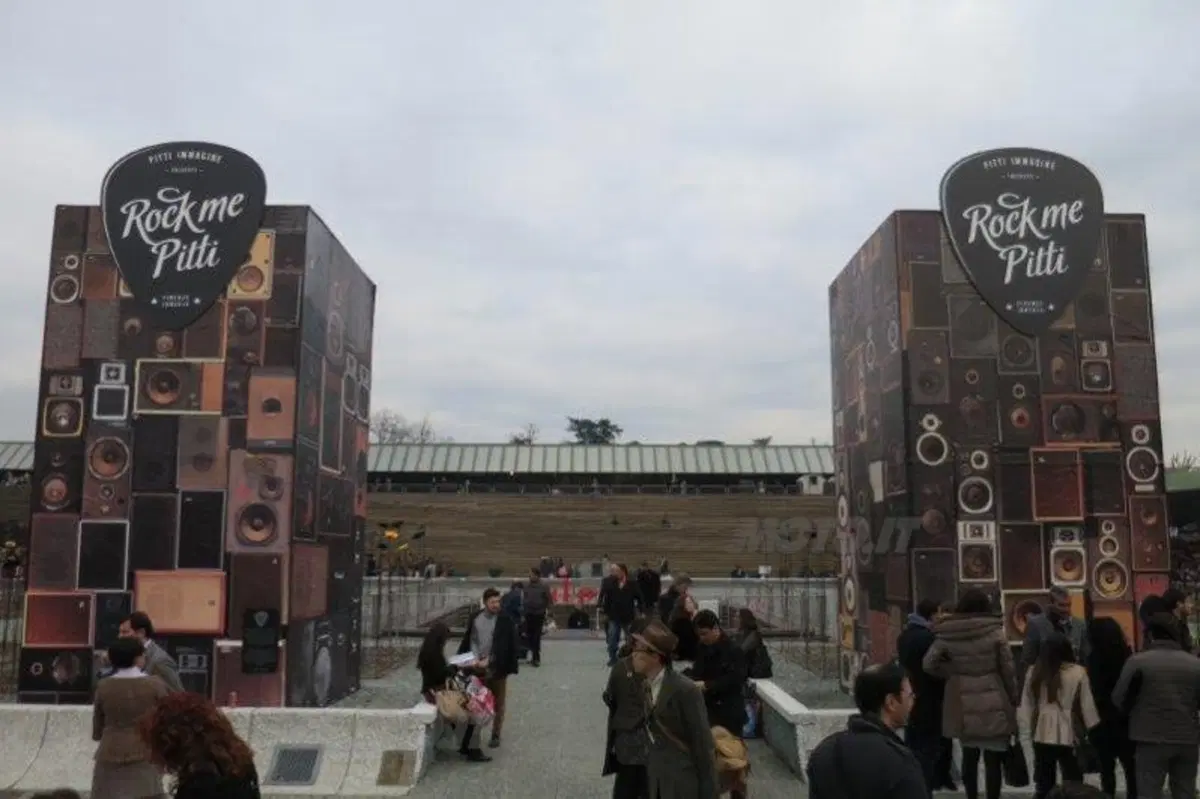 Moto ancora in passerella al Pitti Uomo di Firenze (17)
