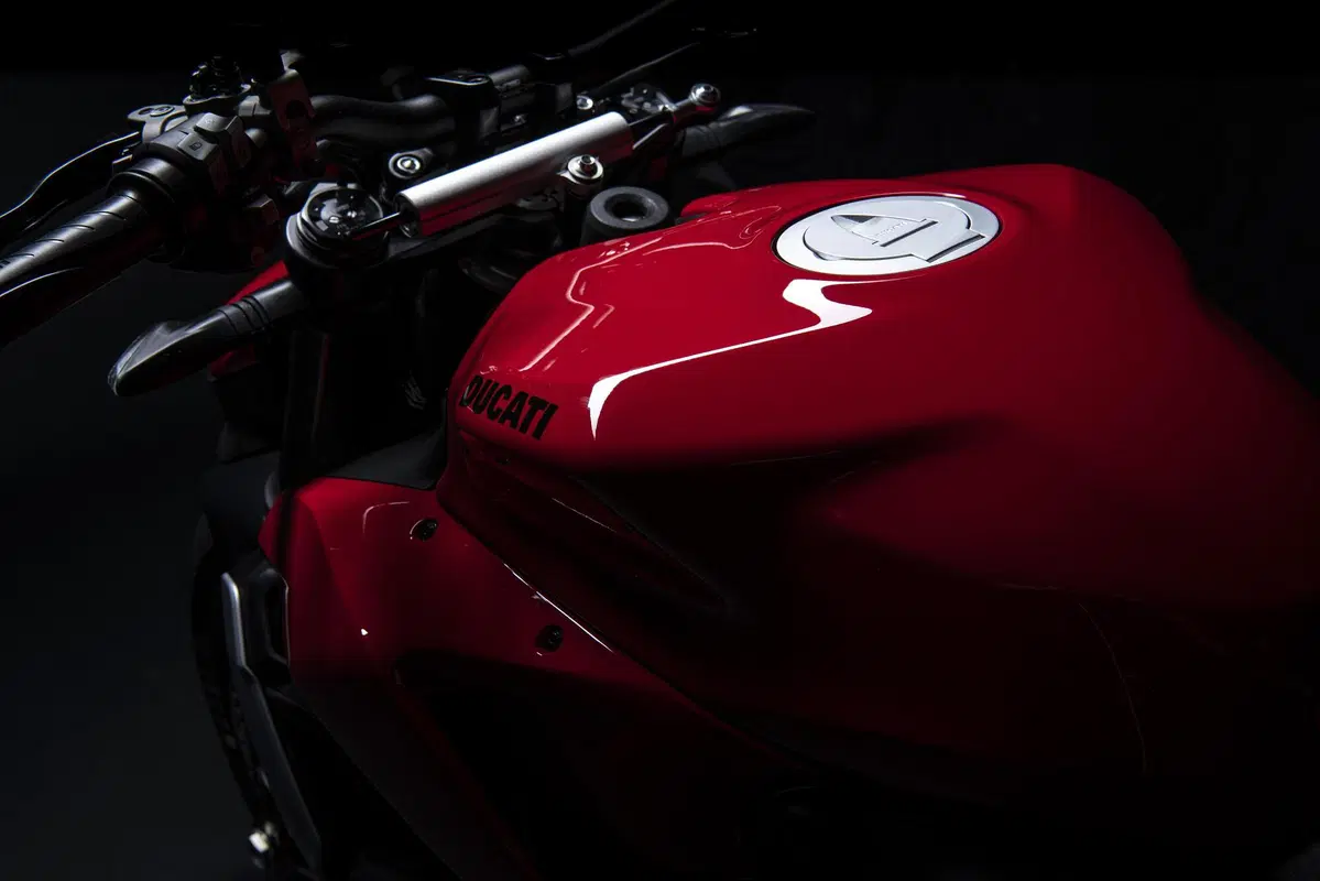 Ducati Streetfighter V2 e V4SP: dati, foto e prezzi (5)