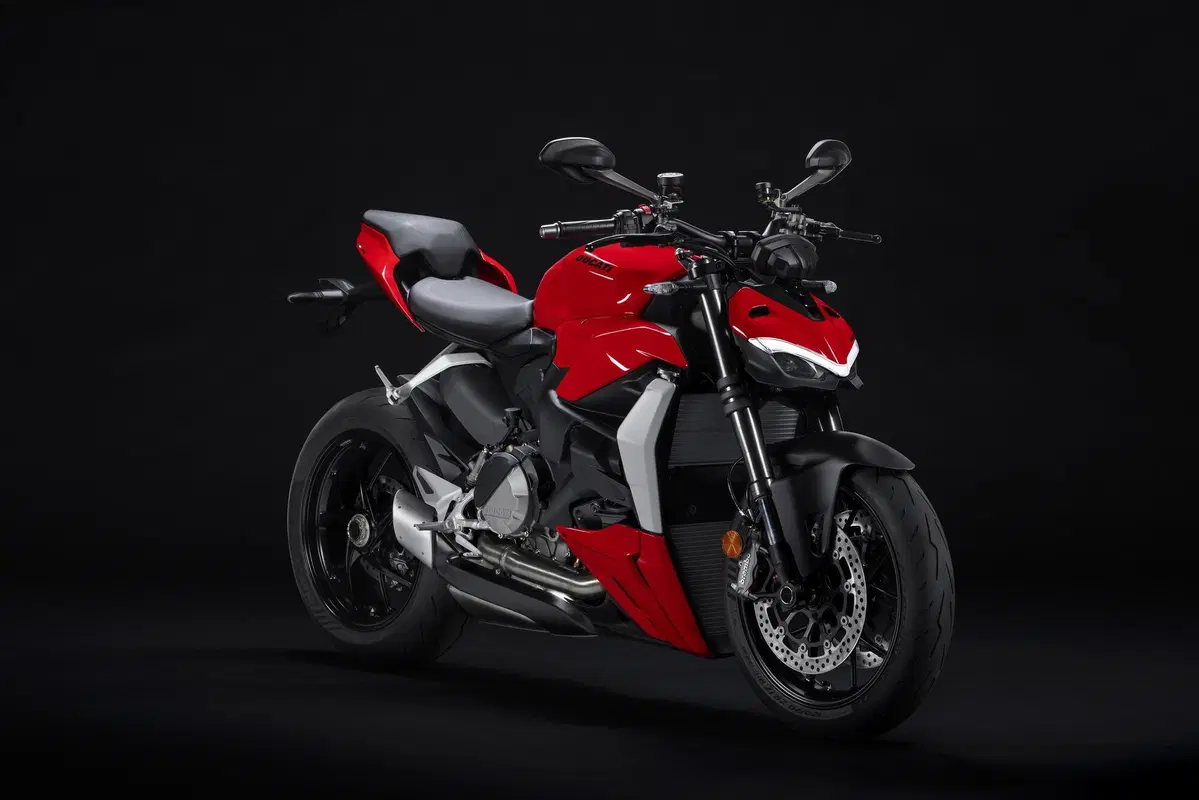 Ducati Streetfighter V2 e V4SP: dati, foto e prezzi (8)