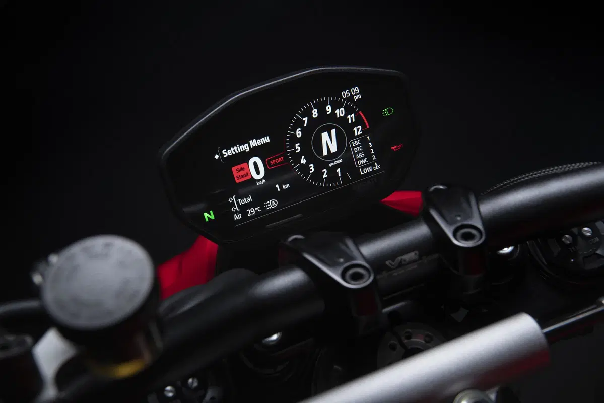 Ducati Streetfighter V2 e V4SP: dati, foto e prezzi (10)