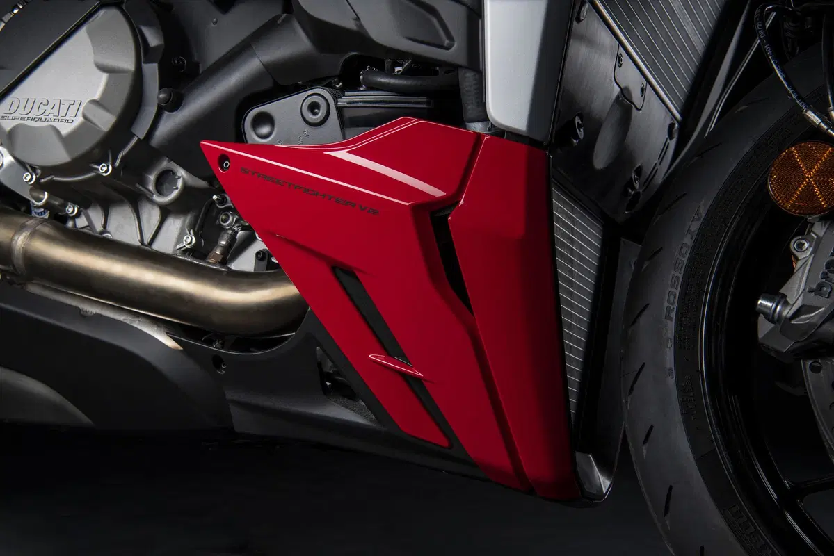 Ducati Streetfighter V2 e V4SP: dati, foto e prezzi (14)