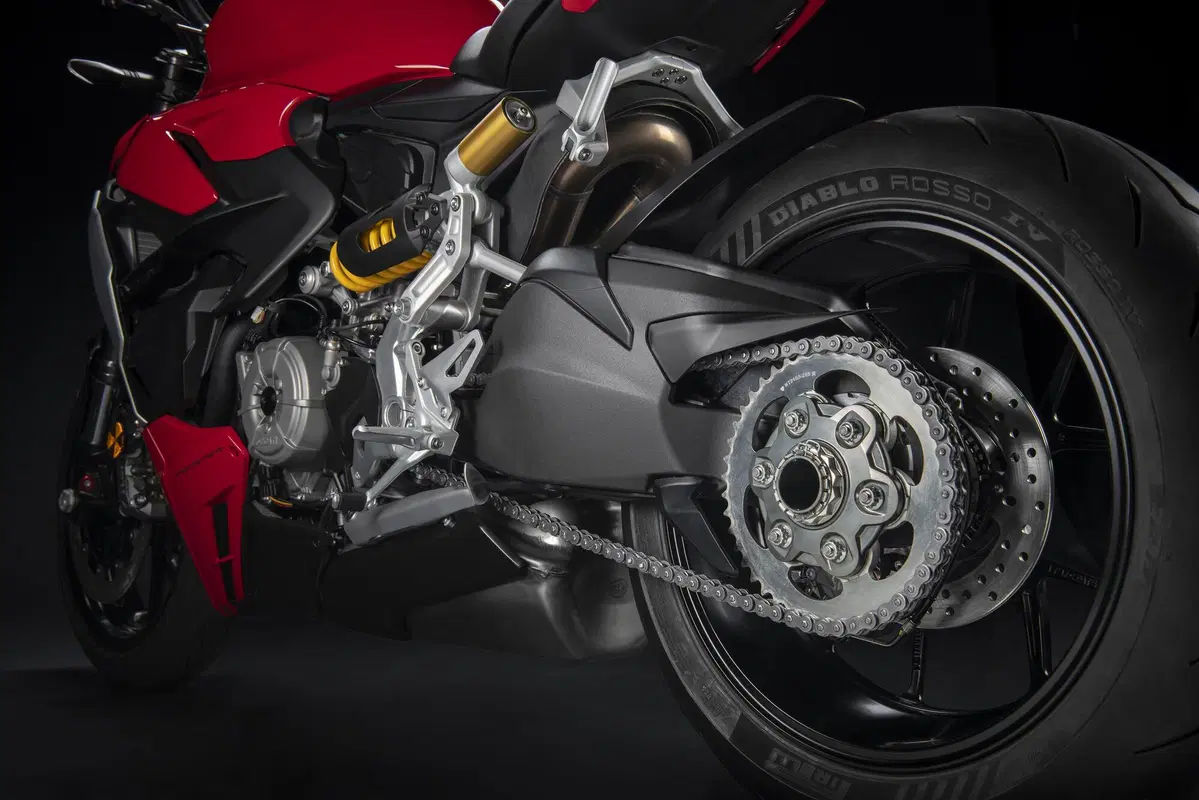 Ducati Streetfighter V2 e V4SP: dati, foto e prezzi (19)