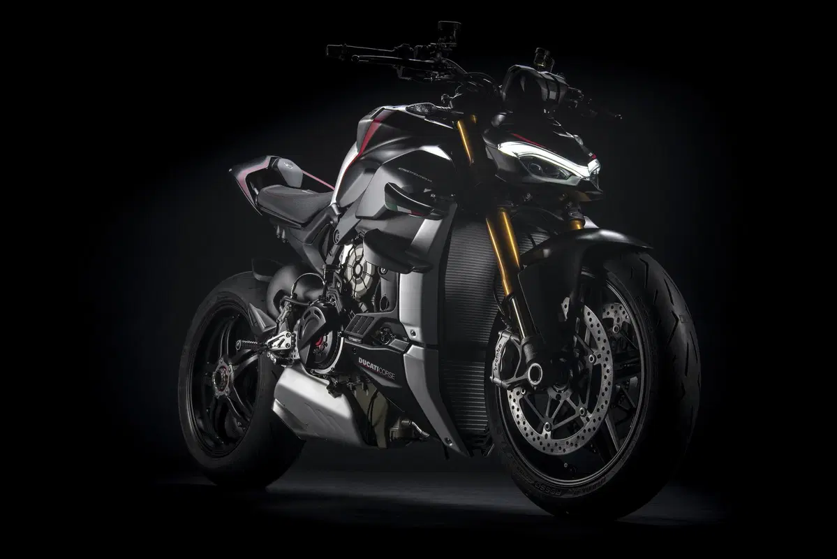 Ducati Streetfighter V2 e V4SP: dati, foto e prezzi (12)