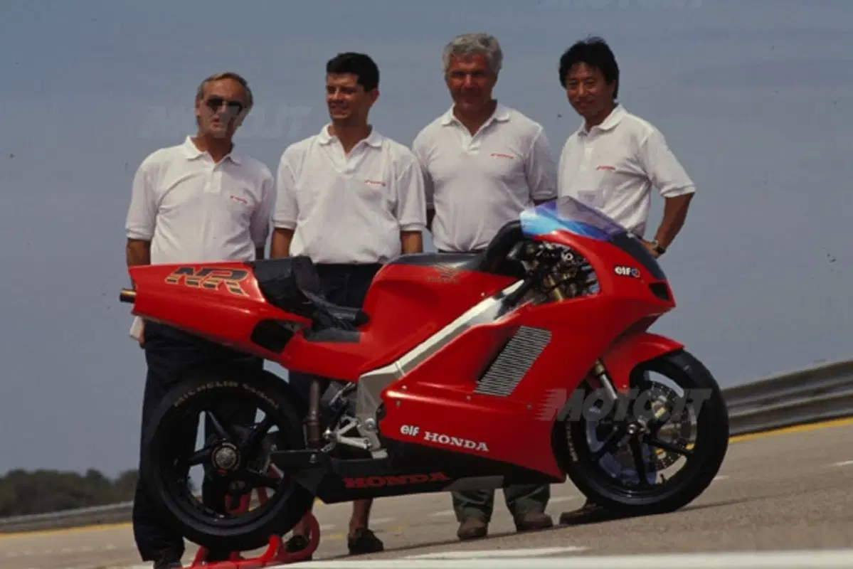 Le Belle di Moto.it: la Honda NR 750 dei record