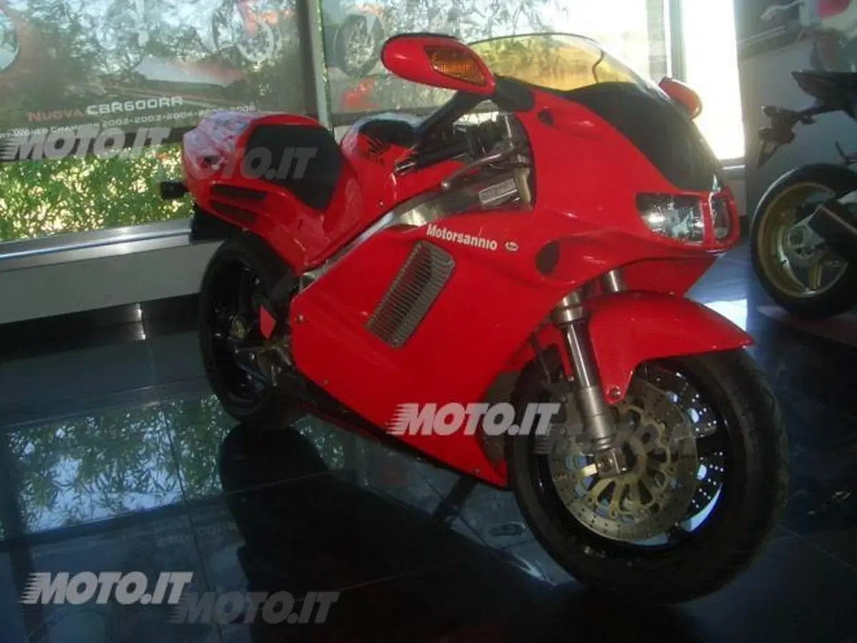 Le Belle di Moto.it: la Honda NR 750 dei record (2)