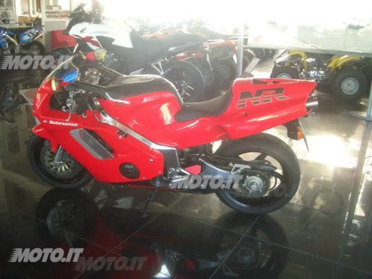 Le Belle di Moto.it: la Honda NR 750 dei record (5)