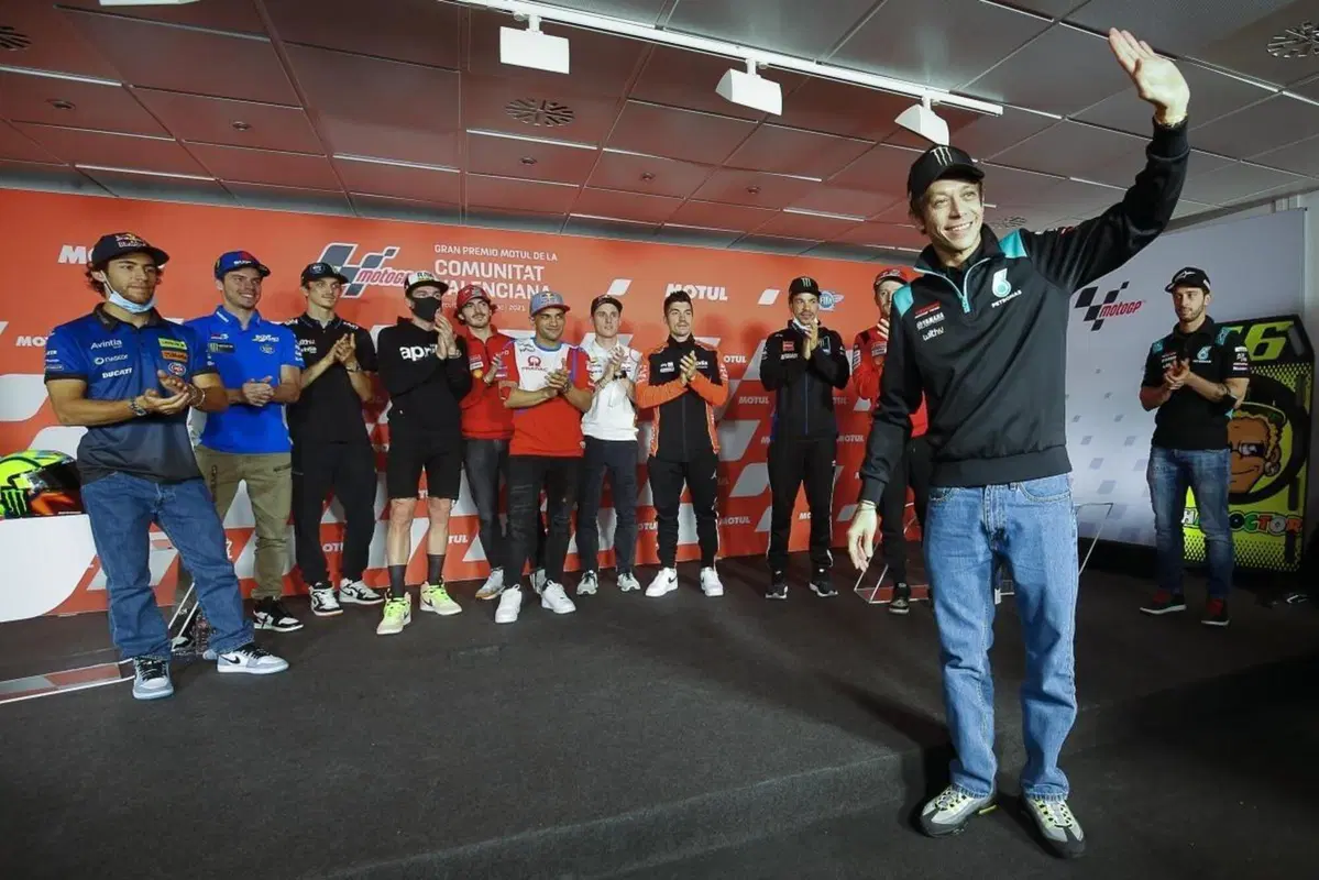 MotoGP 2021. Il GP di Valencia. Valentino Rossi: 'Che gusto aver portato tanti appassionati alle moto' (8)