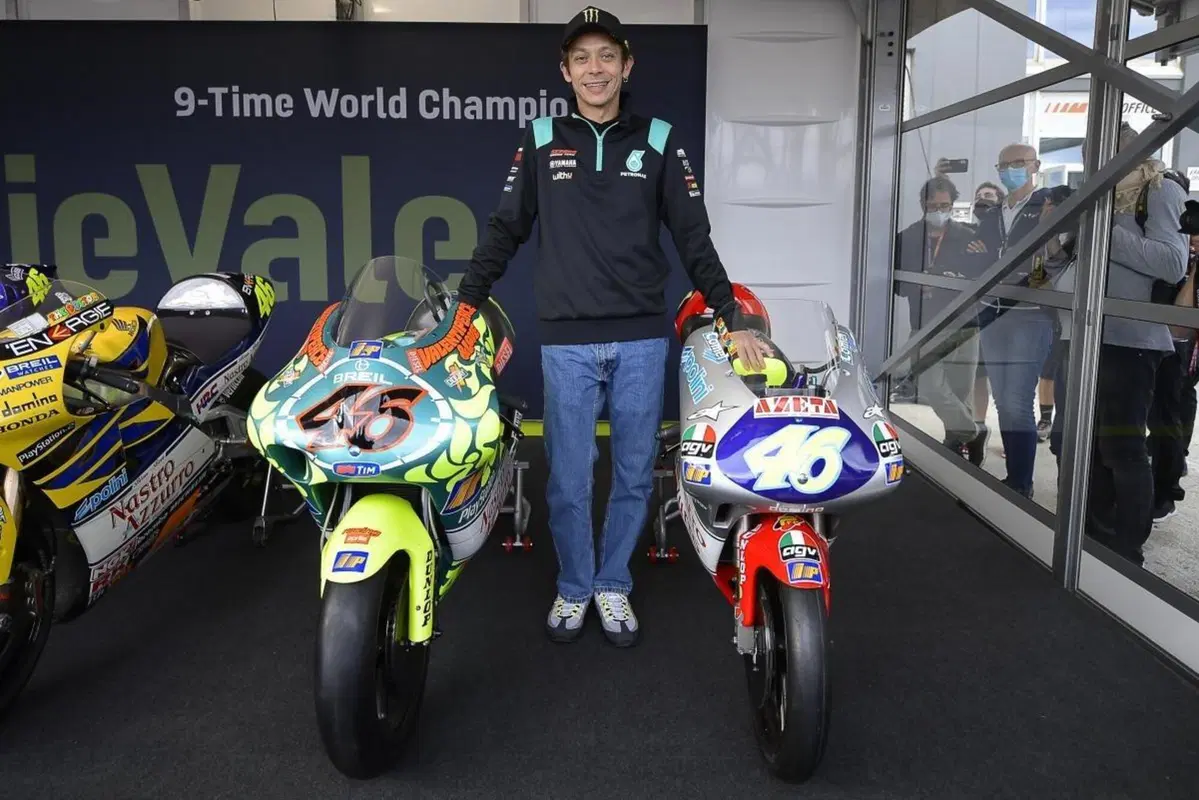 MotoGP 2021. Il GP di Valencia. Valentino Rossi: 'Che gusto aver portato tanti appassionati alle moto' (2)