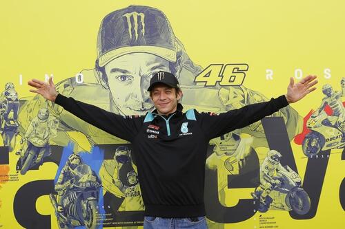 MotoGP 2021. Il GP di Valencia. Valentino Rossi: Che gusto aver portato tanti appassionati alle moto (9)