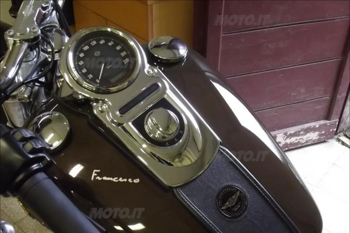 L’Harley di Papa Francesco all’asta da Bonhams (6)