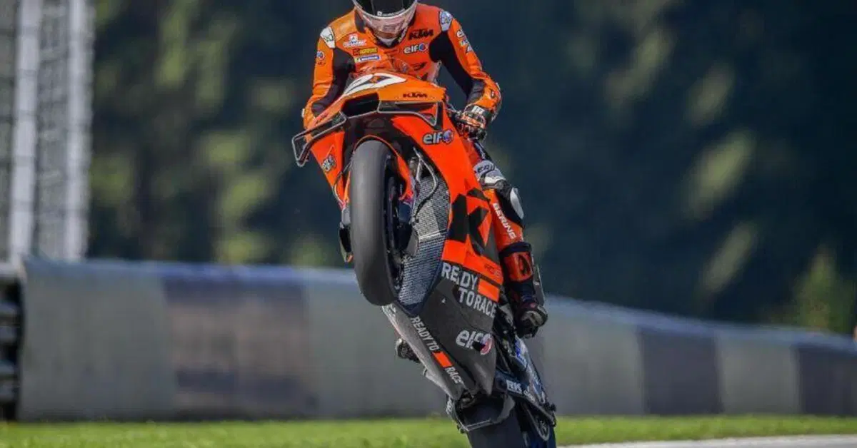 MotoGP 2021. GP di Valencia, FP1: Iker Lecuona il pi&ugrave; veloce sul bagnato