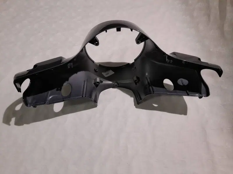 COPRIMANUBRIO ANTERIORE VESPA GTS 300 TOURING EU5 (2)