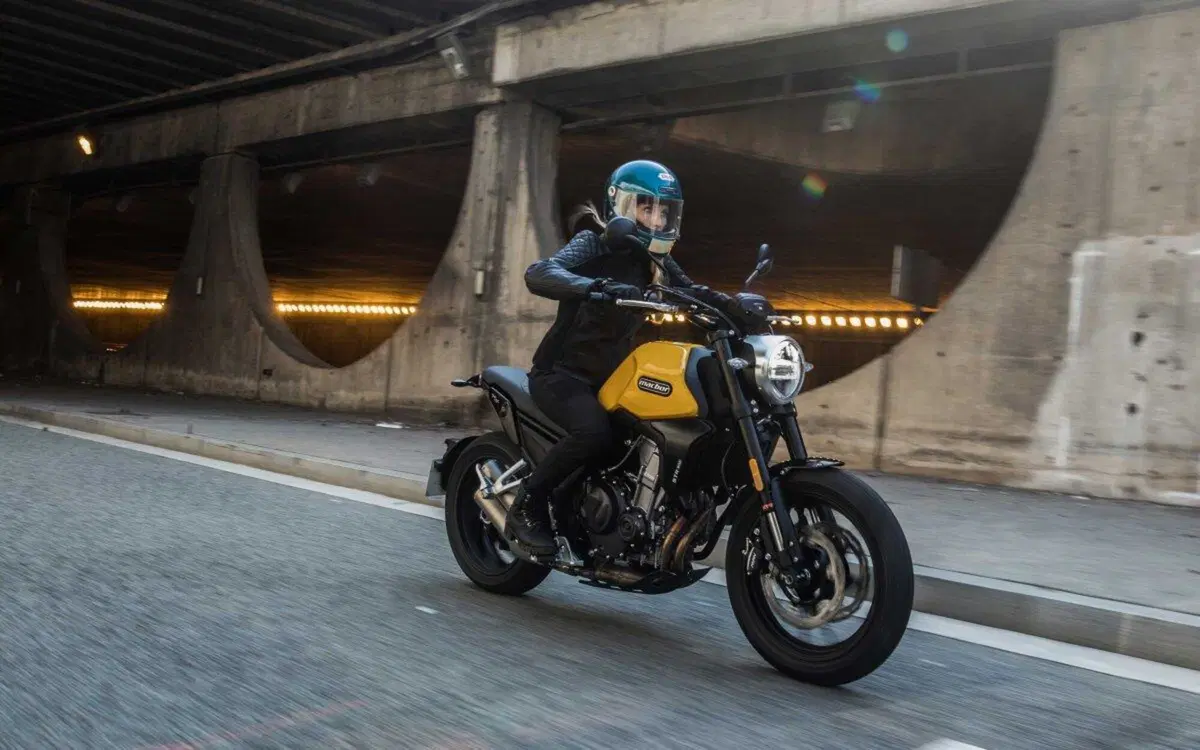 Macbor Eight Mile 500 Scrambler e Street (3)
