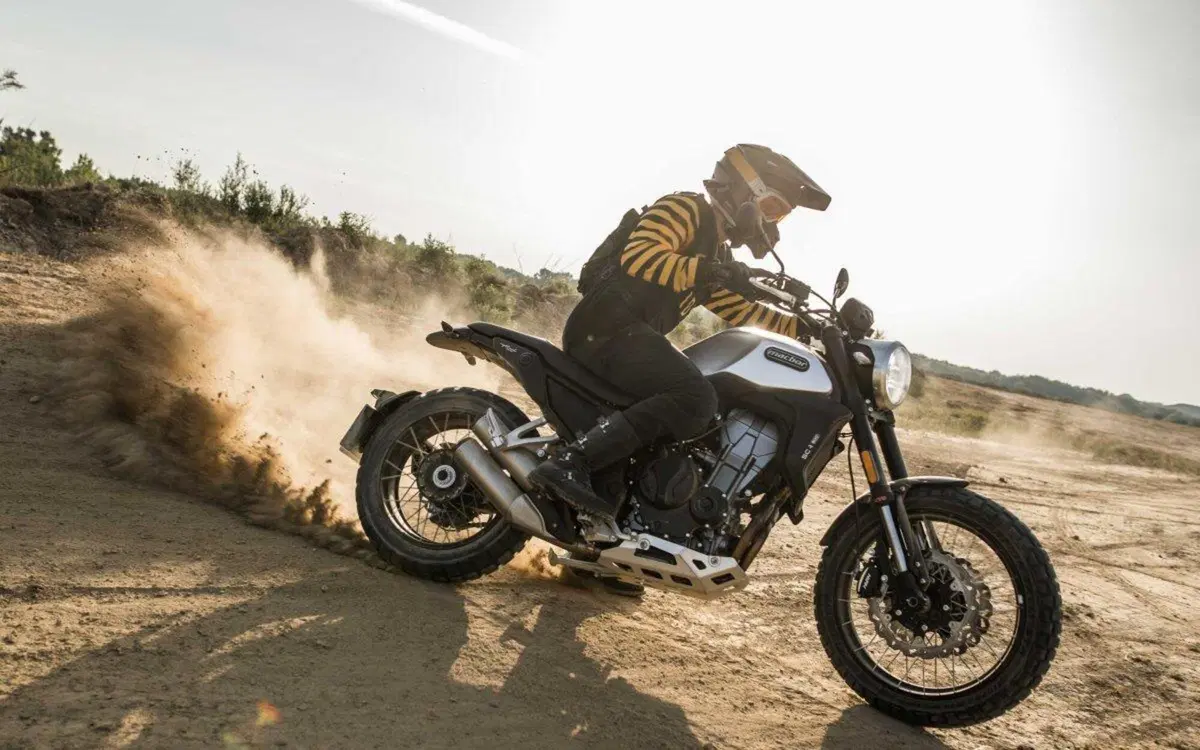 Macbor Eight Mile 500 Scrambler e Street (4)